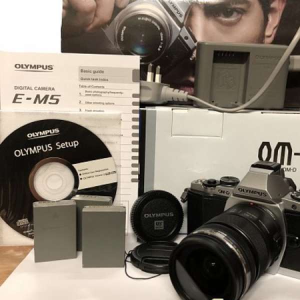 95% New Olympus OM-D EM5 with kit lense OM 12-50mm F3.5-6.3