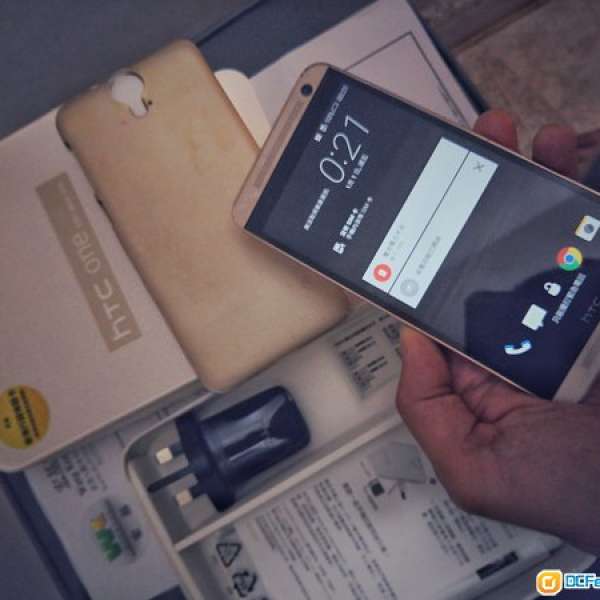 港行 6-7成新 HTC One E9 dual sim (3+32GB) 金色