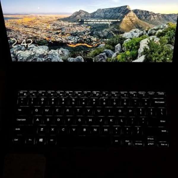 Inspiron 13-5368 Signature Edition 2 in 1 (i7-6500U FHD Touch Screen)