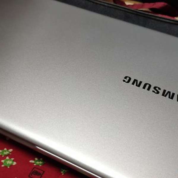 99%新Samsung Notebook 9 always13.3吋i5 8265U行貨(930XBE-K01)2019版非dell msi