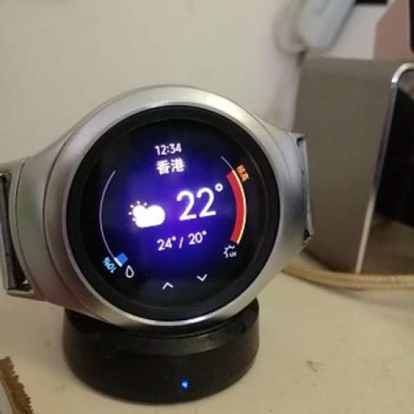 九成新samsung Gear s2手錶換了鐵鋼帶一切正常