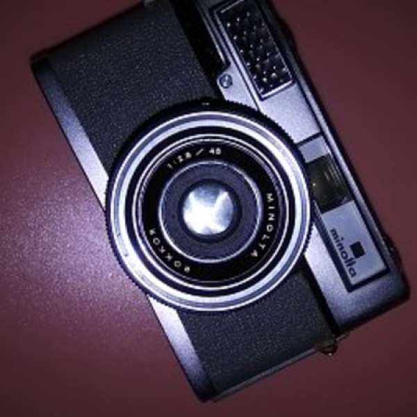 永遠不用電池的古典相机 -- MINOLTA UNIOMAT 黄點菲林机**$400**