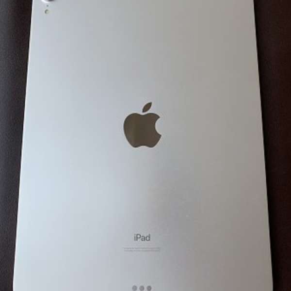 9成5新 2018年最新款 iPad Pro 11吋 銀色 64GB Wi-Fi 及 Apple Pencil 2 香港行貨...