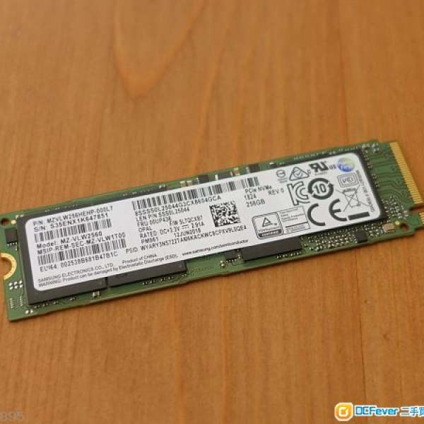 Samsung MZVLW256HEHP (PM961) 256GB SSD