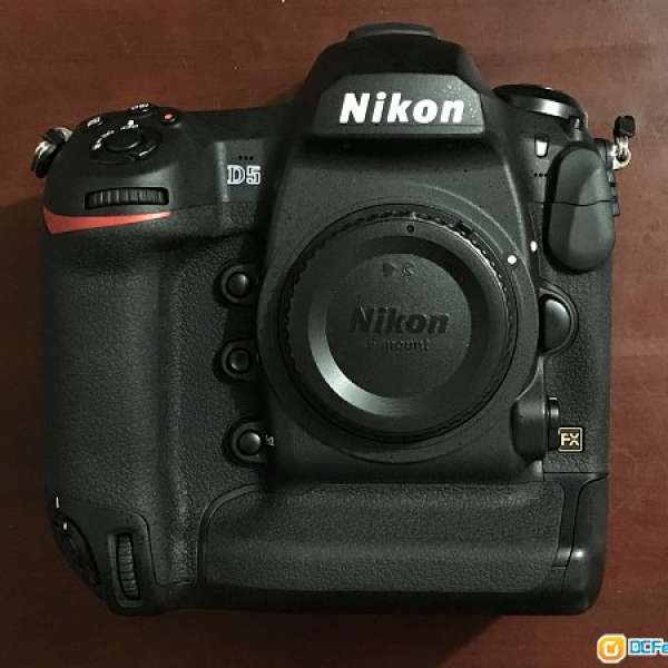 Nikon D5