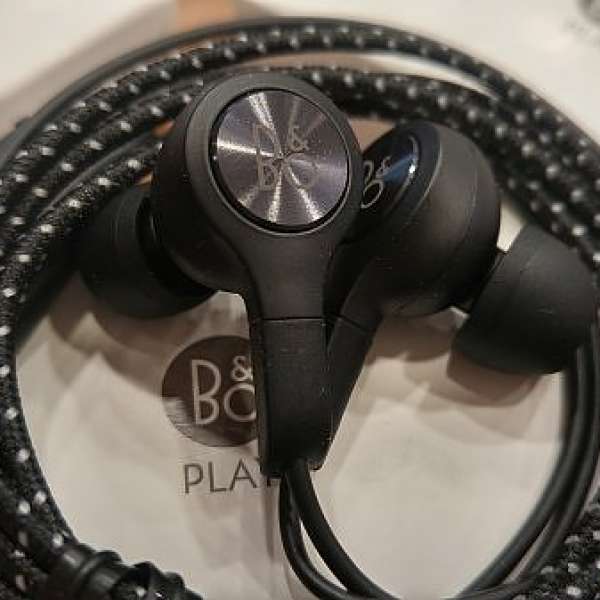 LG V30 G7+ B&O Play 全新原裝耳機 絶佳音質，值得一試