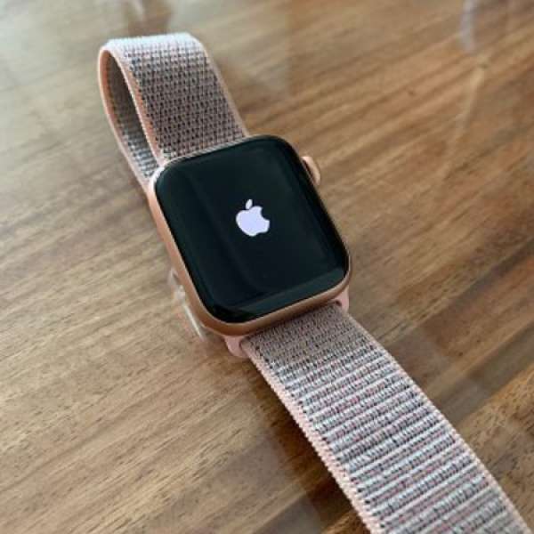 apple watch s4 gold 40mm