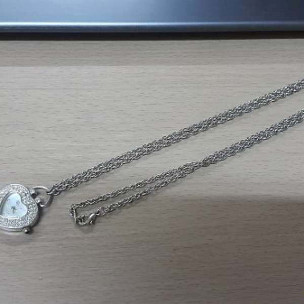 靚靚 SAVINA 澳地利 水晶石 心型 29吋 頸鍊錶，只售HK$150(不議價)