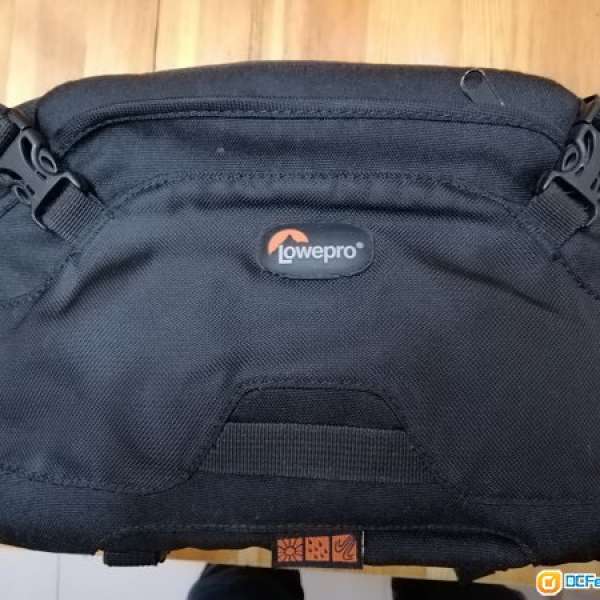 Lowepro Inverse 200AW over 90% new