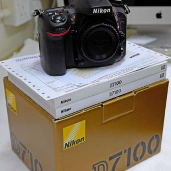 Nikon D7100 digital camera