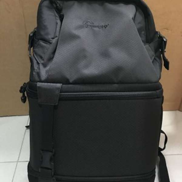 Lowepro DSLR Video Fastpack 250 AW 90% new