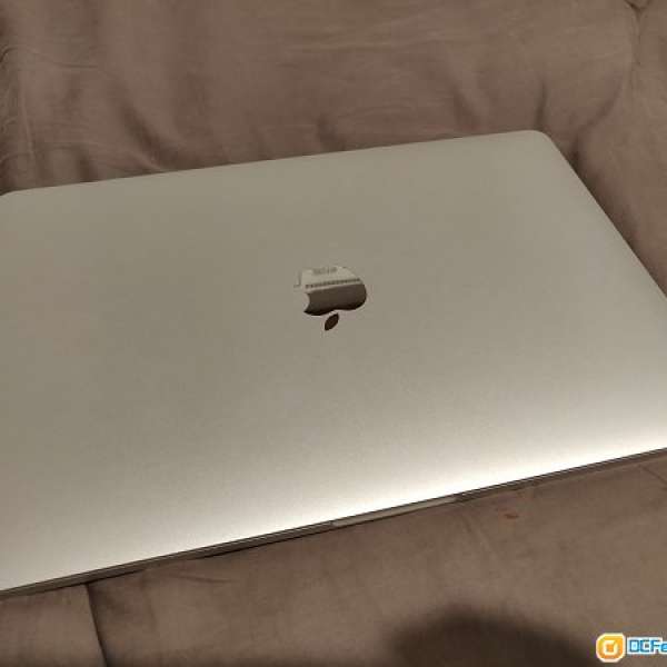 Macbook pro 13inch 2017 256g non-touch bar 銀色