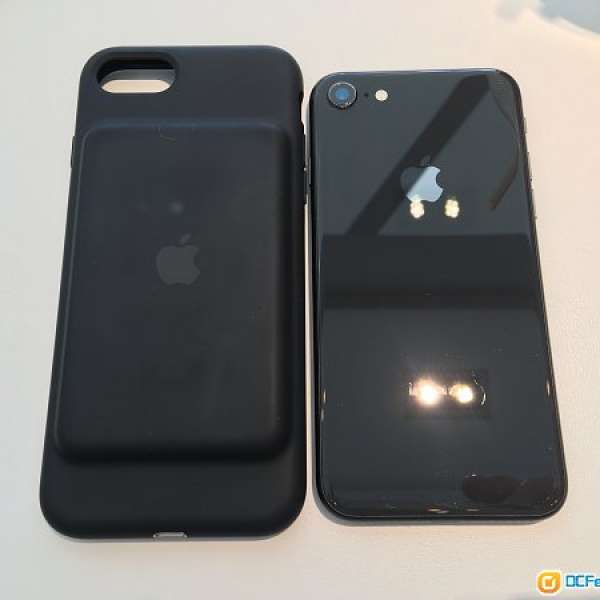 iPhone 8 256gb 黑色加smart battery case