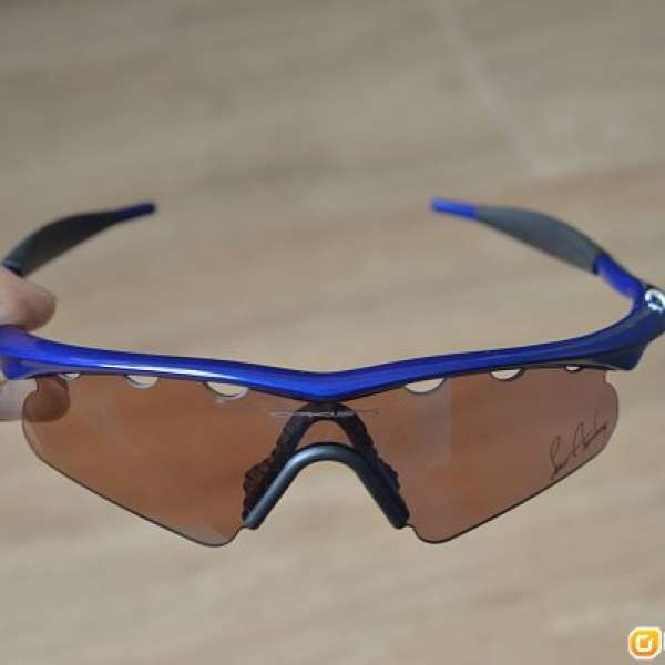 Oakley Lance Armstrong Signature M-Frame Navy Hybrid S G30 Lens