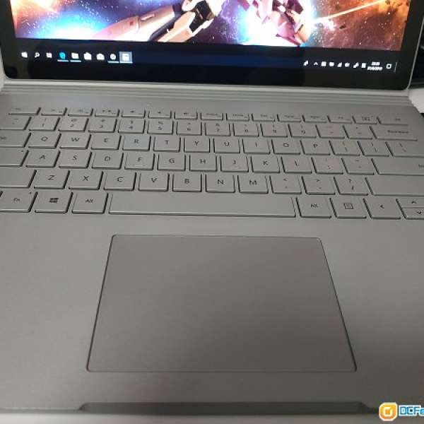 Surface book I5 8g ram win 10 pro