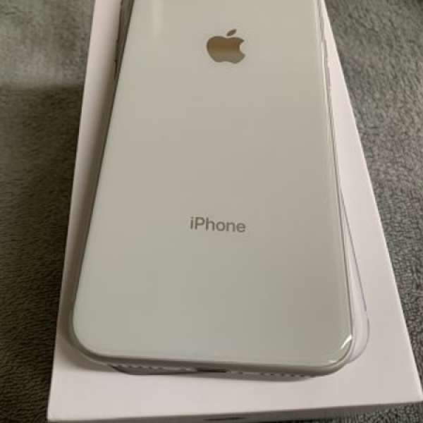 iPhone 8 64g 銀白