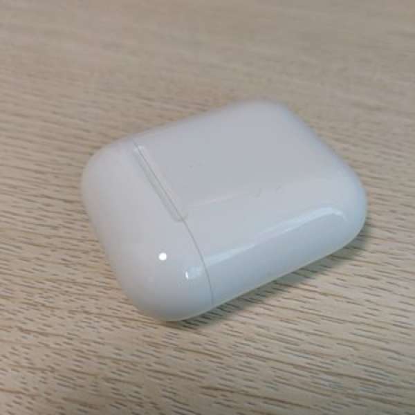 Airpod 充電盒 9 成新
