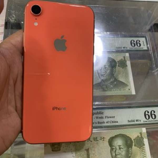 Iphone XR 128GB ,行貨 （雙卡雙待）99%新 保養期至2019年10月