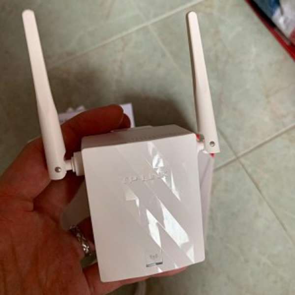 TP-Link TL-WA855RE 300M wifi extender router (not D-link asus, netgear