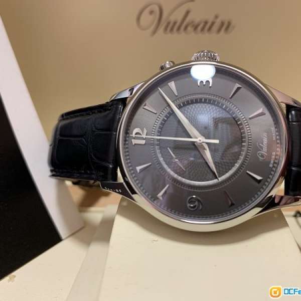 全新窩路堅上鍊响鬧限量版 VULCAIN CLASSIC ALARM LIMITED 39mm