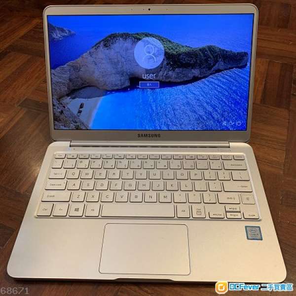 行貨 Samsung Notebook 9 Always