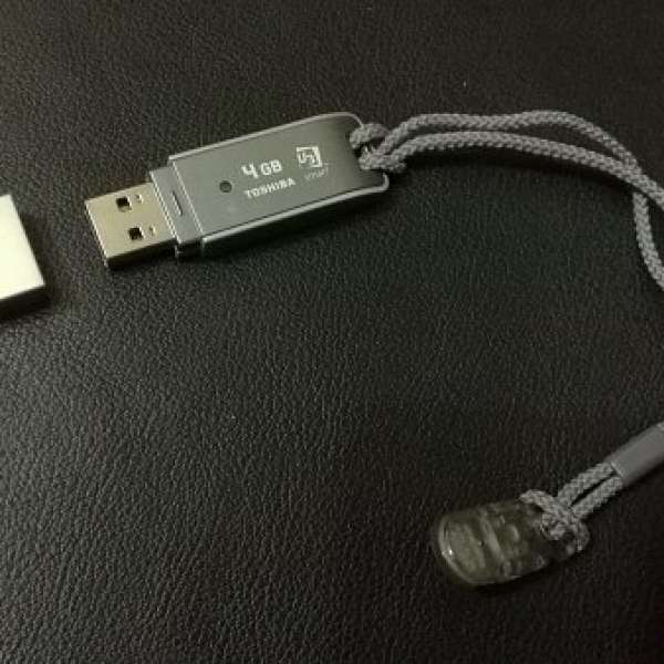 二手Toshiba 4GB U3 Smart USB記憶手指