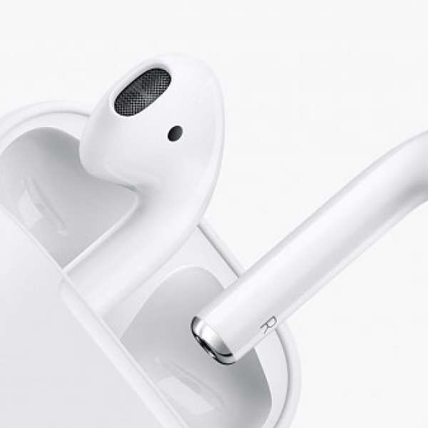 100% 全新 Apple 2019 AirPods 2 配備無線充電盒