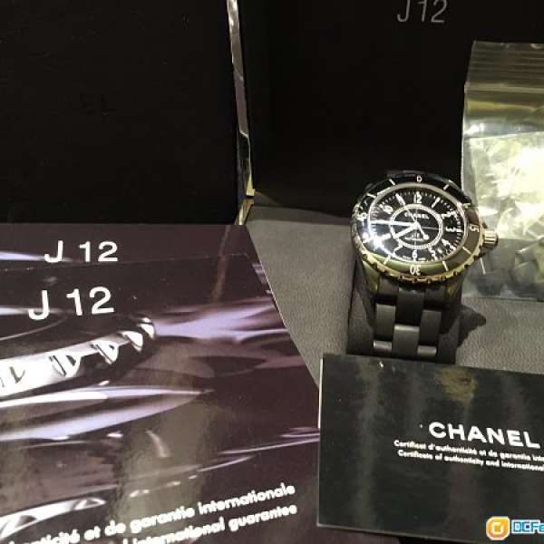 Chanel J12