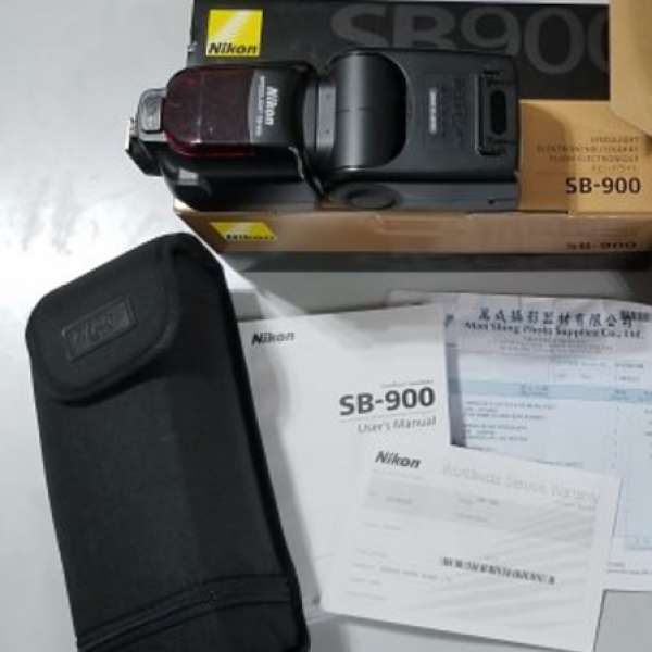 1. Nikon SB900 Flash