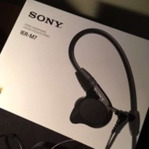 SONY IER-M7 + NW-ZX300