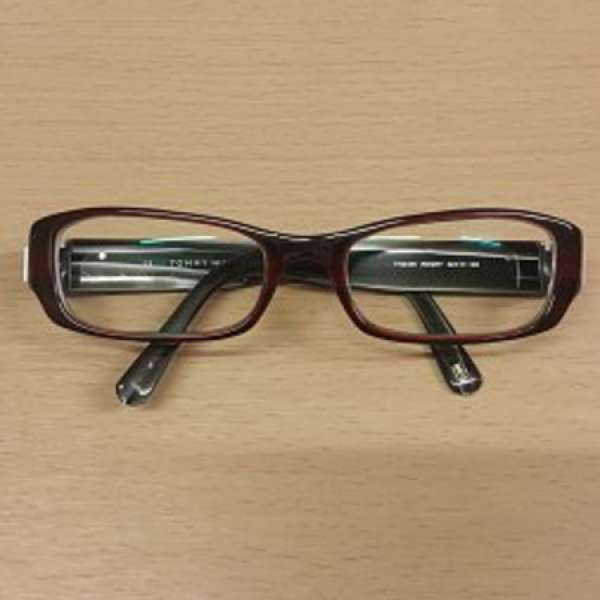 極新 TOMMY HILFIGER 眼鏡框,只售HK$180(不議價)