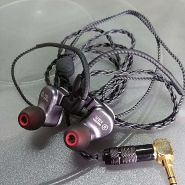 ** 售64Audio U12T ，2.5mm premium cable**