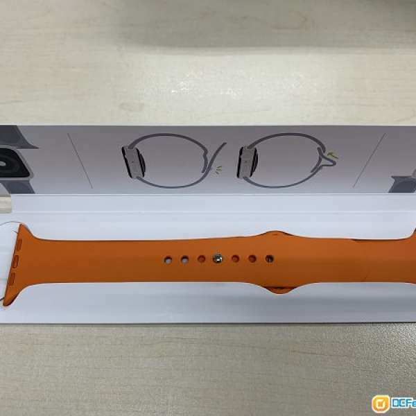 100% New Apple Watch Hermes 44mm / 42mm Orange Sport Band