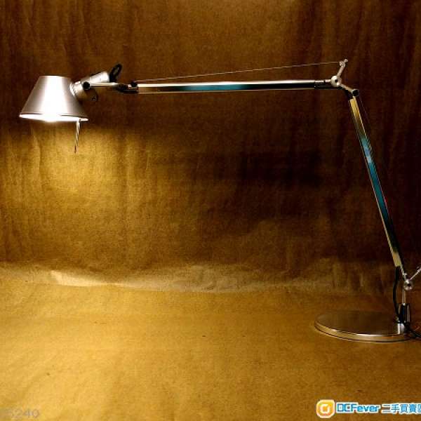 Tolomeo Desk lamp