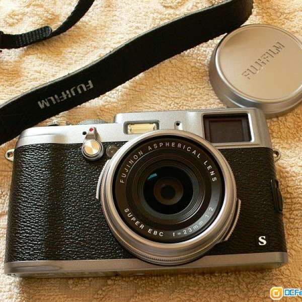 Fujifilm X100s