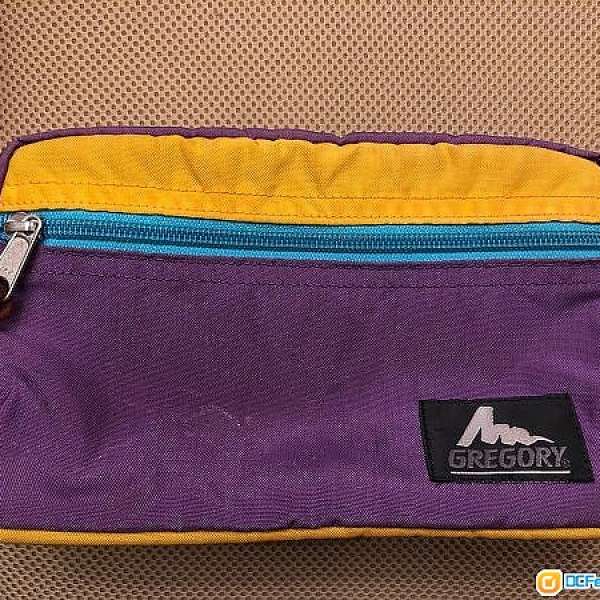 GREGORY PADDED SHOULDER POUCH  M size