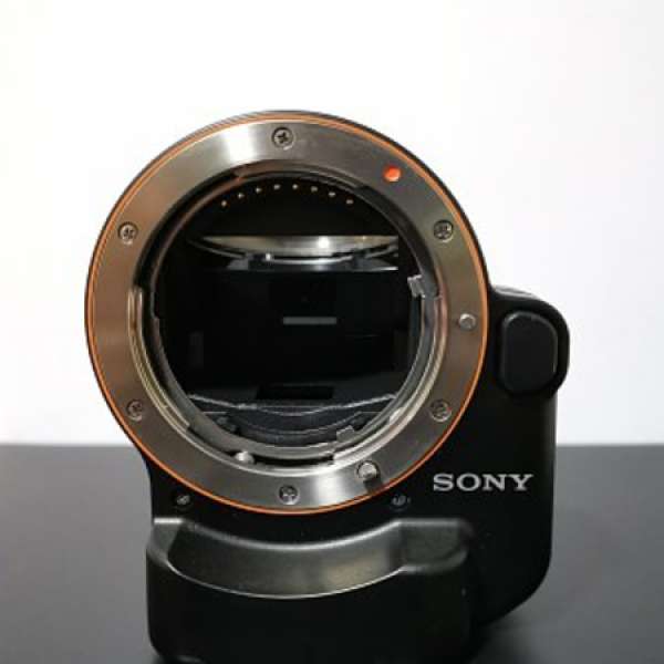 Sony LA-EA4 for E mount boby