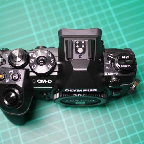 Olympus E-M1 mark2 body, lens, grip, flash...