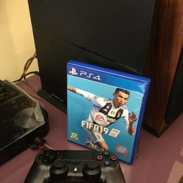 PS4 500Gb + FIFA 19