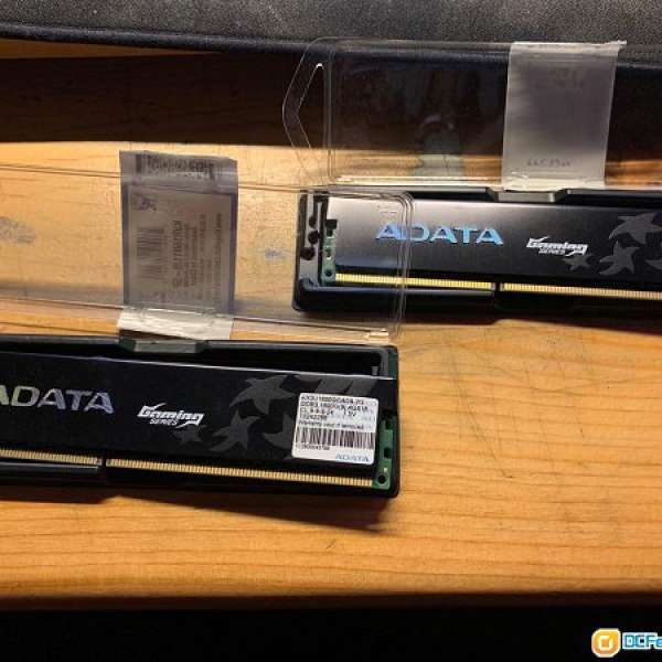 ADATA Gaming Series 2GB DDR3-1600 CL9 * 2 型號:AX3U1600GC4G9-2G