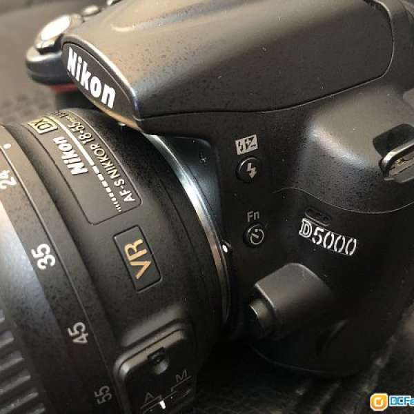 Nikon D5000 連 AF-S 18-55mm DX