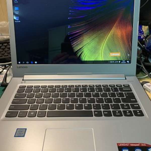 Lenovo ideapad  i5 7200u 4GB ram 1TB harddisk 或120GB ssd