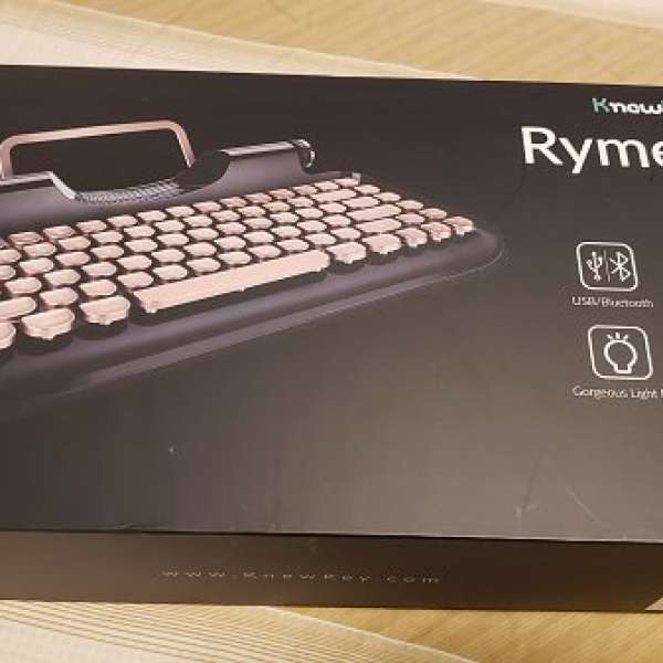 99% new Rymek Retro Keyboard black
