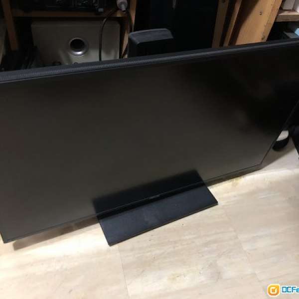 ASUS PB328Q 顯示屏