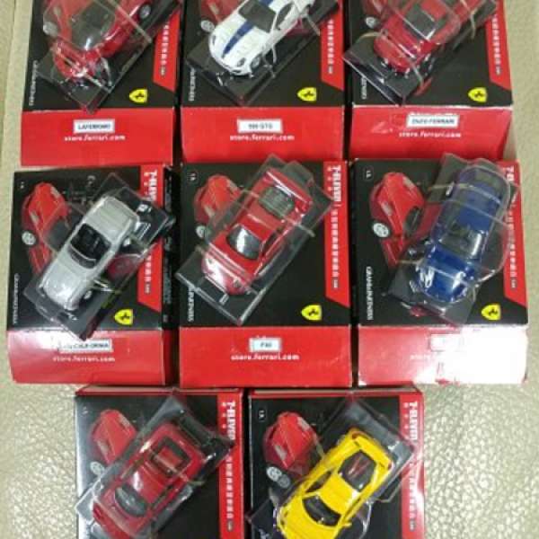 全新 1:64 意大利 法拉利 Ferrari 玩具車仔 罕有全套8款齊 連放齊8款display 盒