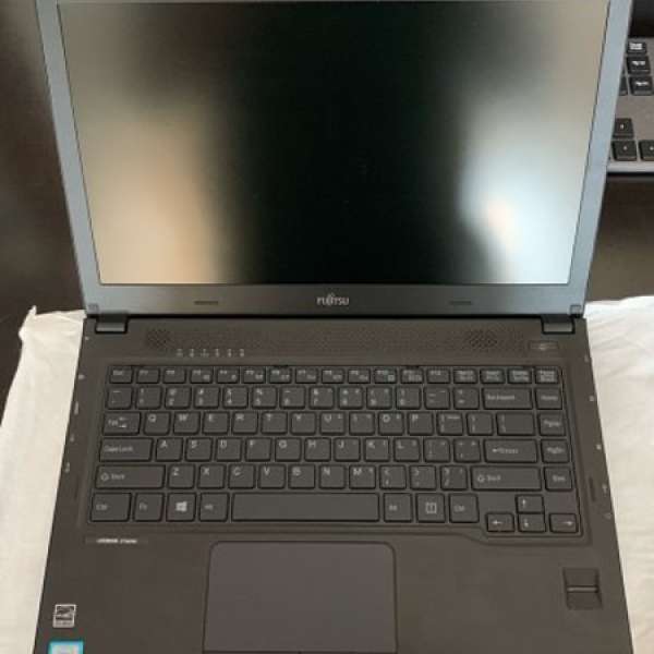 FUJITSU U537 I5-7200U 8GB 128GB SSD 500GB 13.3吋HD 指紋識別 not asus