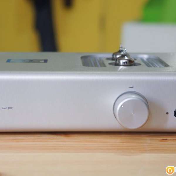 Schiit Lyr 1 Tube Hybrid Headphone Amplifier 膽前石後耳擴