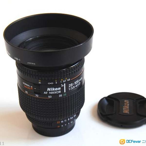 Nikon AF 28-105mm f3.5-4.5D MACRO with Nikon HB-1 Hood