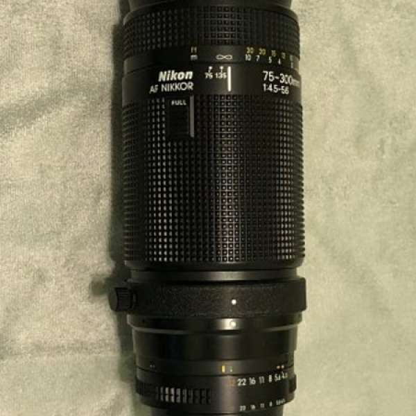 Nikon AF 75-300/f 4.5-5.6