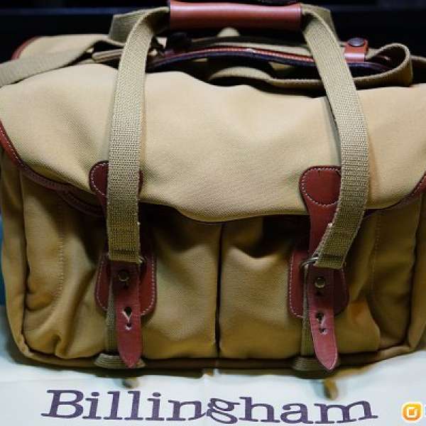 Billingham 335 camera bag